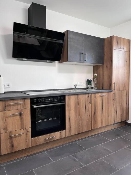 Modern Und Rustikal Mit Kamin Ferienwohnung Kohlert バート・ベルレブルク エクステリア 写真